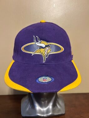 VTG Minnesota Vikings Pro Line Adjustable Hat Cap Adult OSFM